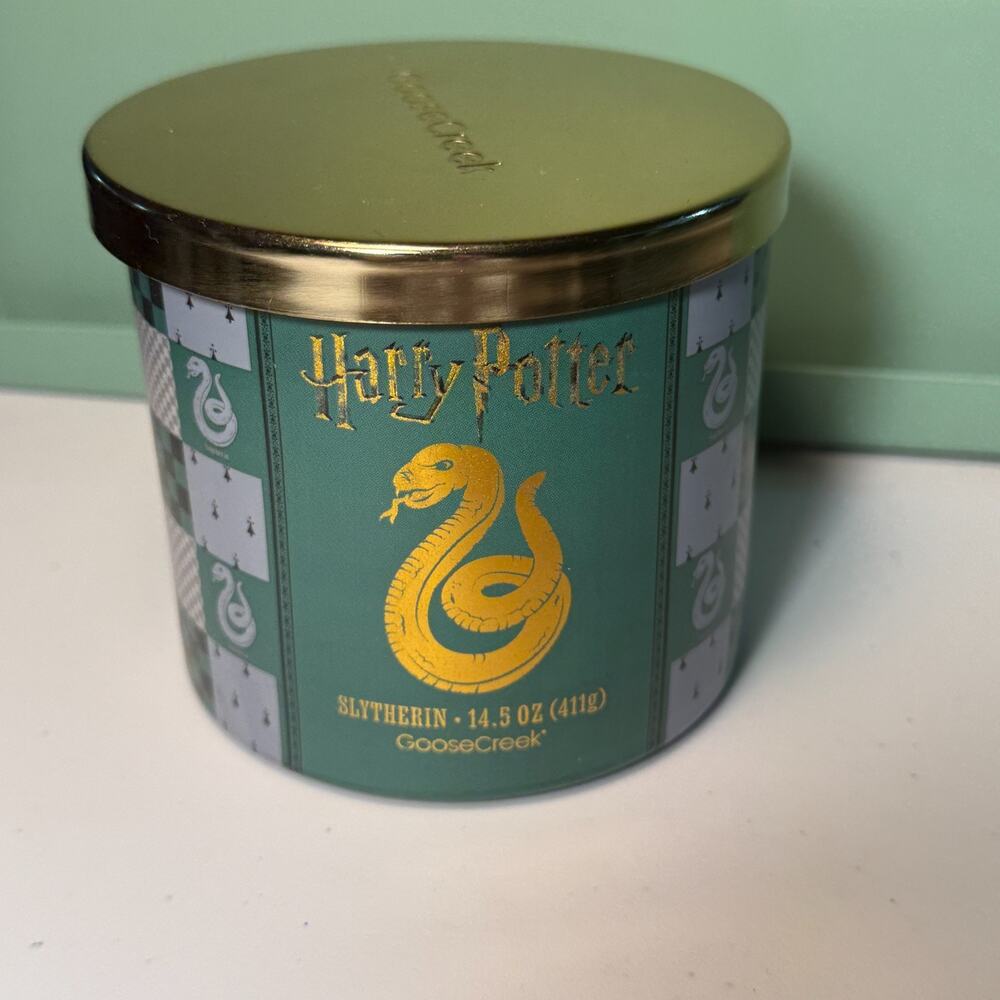 Harry Potter Slytherin Scented Candle Goose Creek 14.5 oz House Series NEW